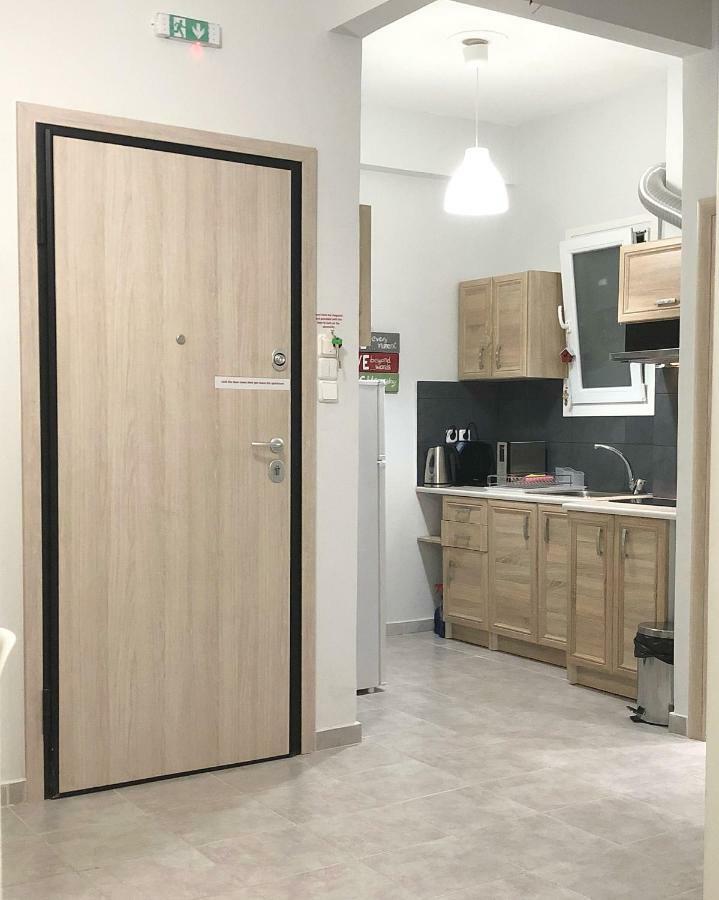Olive Tree Apartment Of Athens - City Center エクステリア 写真